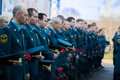 Спасатели Хабаровска почтили память сотрудников, погибших при выполнении служебного долга Пресс-служба ГУ МЧС России по Хабаровскому краю